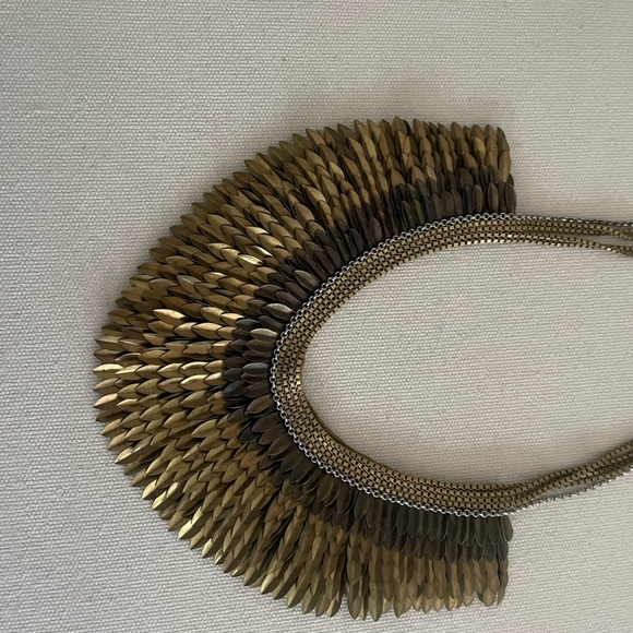 Pegasus Stella and Dot Gold Statement Necklace

Bold statement necklace - Picture 2 of 4